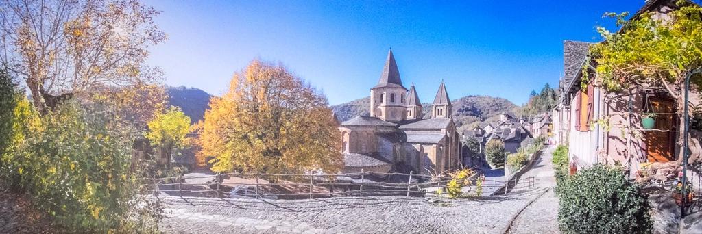 Le Compostelle De Conques Apartment Bagian luar foto